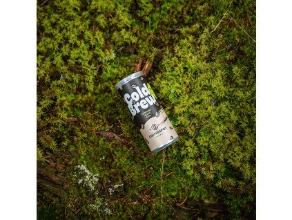 plechovka cold brew cokolada karamel liskove orechy 250ml napoj sladky osvezujici kava cokoladovna janek