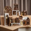 vanocni krabicky s cokoladou figurky mikulas rybka medvidek stromecek chaloupka santa vanoce zima advent darky cokoladovna janek