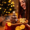 cokoladovy stromecek mlecna cokolada prvky tmave i bile cokoladove poteseni darek obdarovani poteseni pro malel i velke mikulas vanoce advent jezisek figurka cokoladovna janek