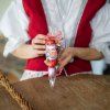 cokoladova vajicka v kornoutu mlecna cokolada crunchy napln cokoladovy darek poteseni pomlazka cokoladovna janek